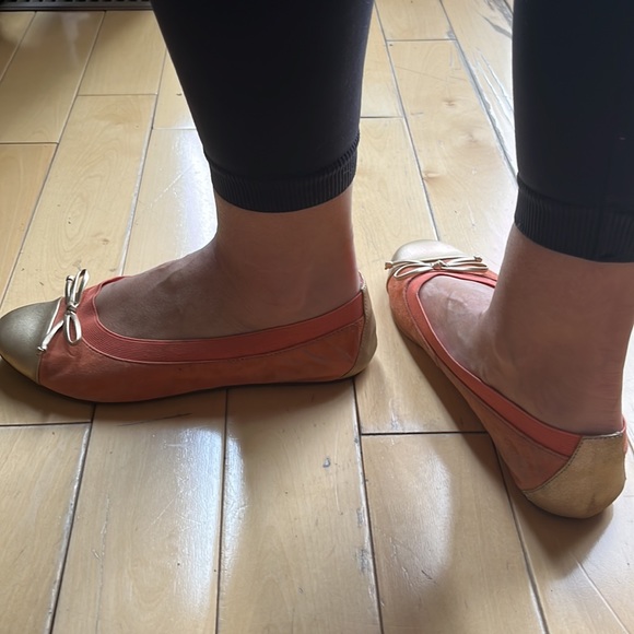 Adrienne Vittadini orange moccasins - Picture 4 of 8